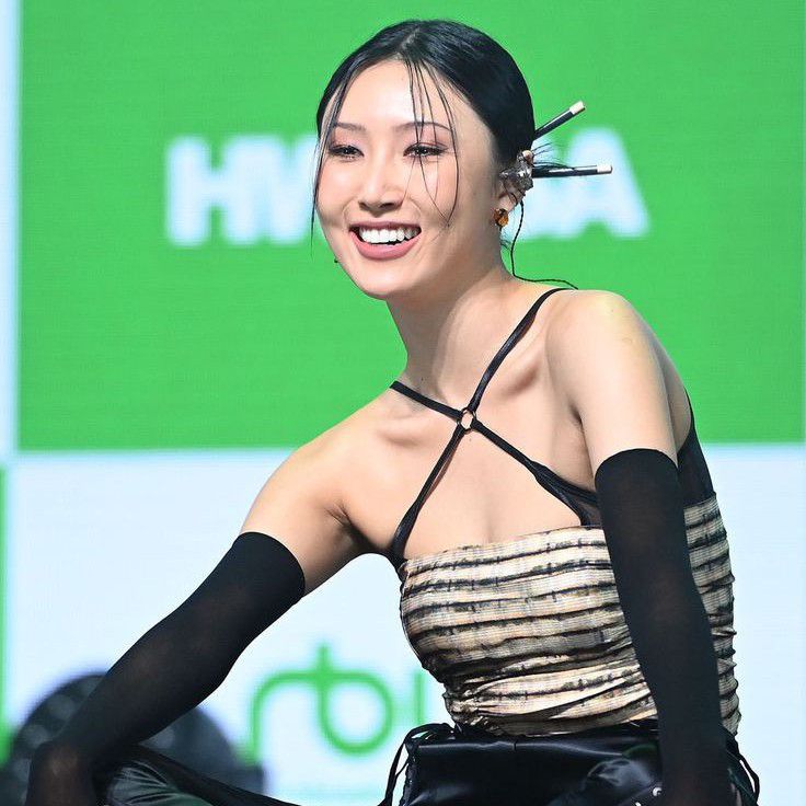 Hwasa MAMAMOO CHOEAEDOL Hottest Kpop Idol Community