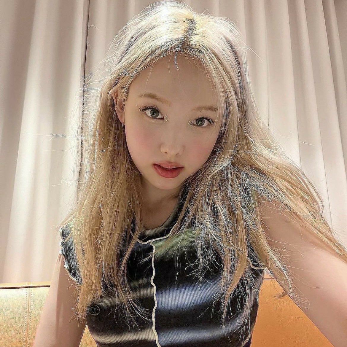TWICE ハイタッチ ナヨン TWICE】モモから！？ハイタッチ会でのナヨンとモモの反応が神が