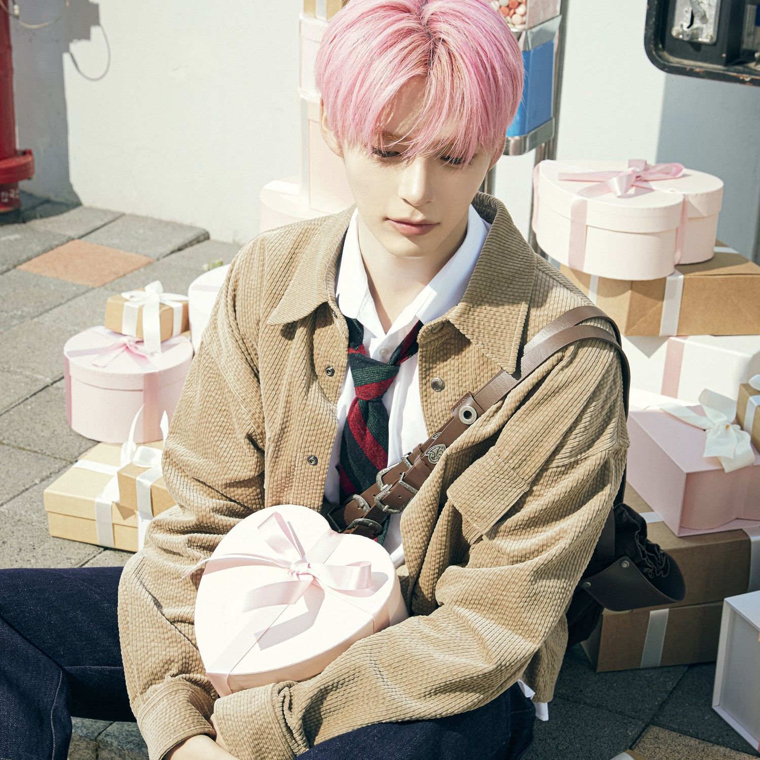 ZEROBASEONE ソン・ハンビンの 2024年12月28日 に公開された広告写真を