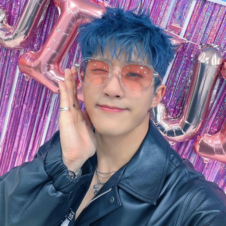 ASTRO ジンジンの 2026年3月14日 に公開された広告写真をご確認