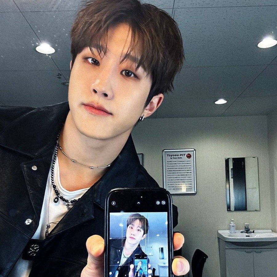 ASTRO ジンジンの 2024年3月15日 に公開された広告写真をご確認